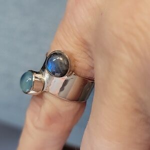 BLUE FIRE LABRADORITE AND CHALCEDONY DOUBLE STONE WIDE BAND RING, SIZE 5